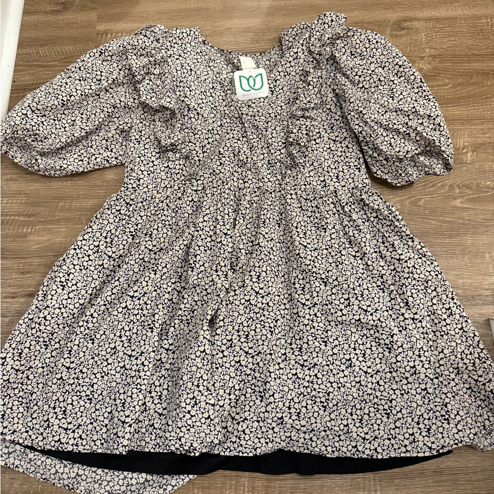 H&M Black and White Floral Dress